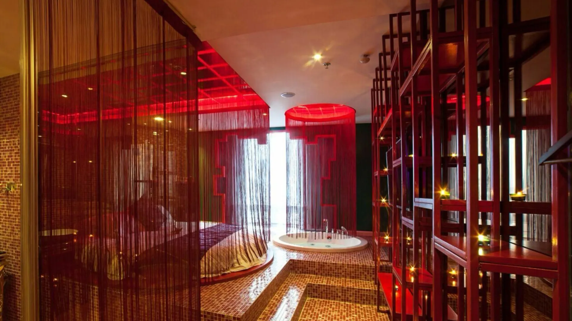 Suzhou Huazhiyu Lover Theme Hotel