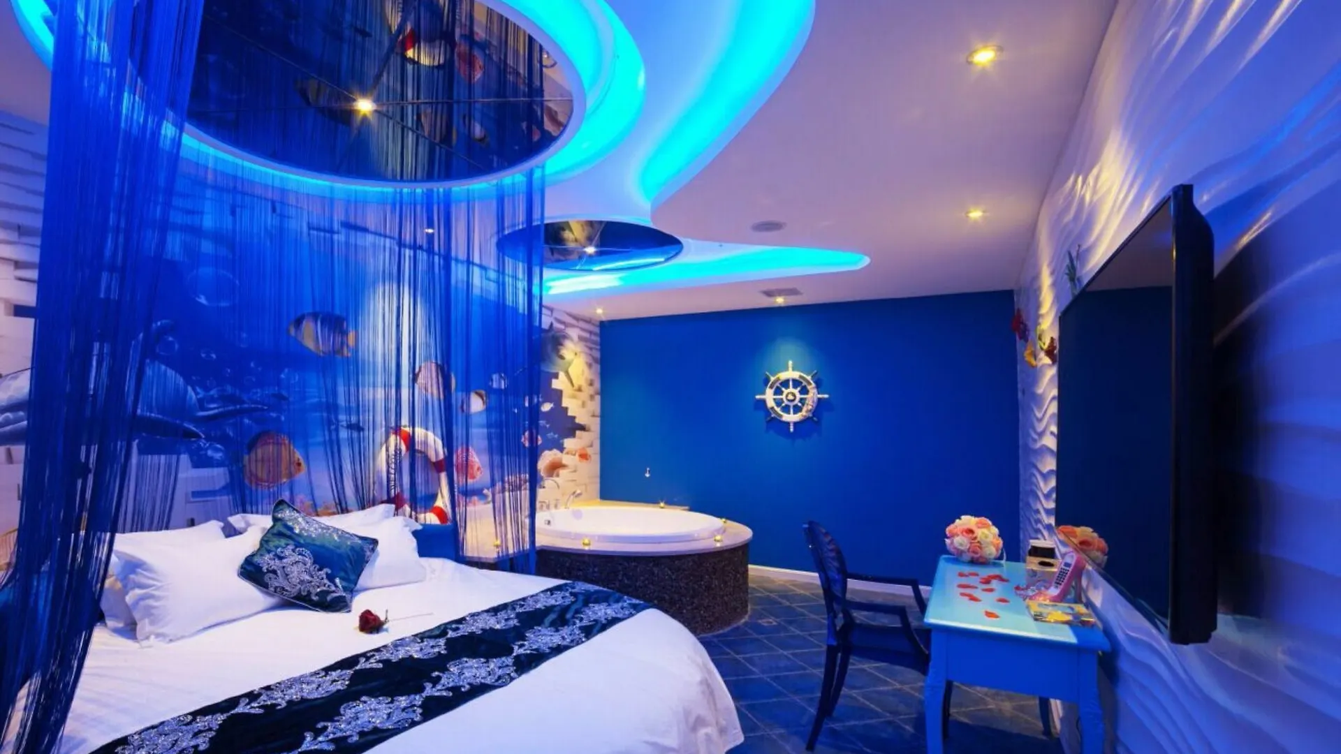 Suzhou Huazhiyu Lover Theme Hotel Suzhou (Jiangsu)