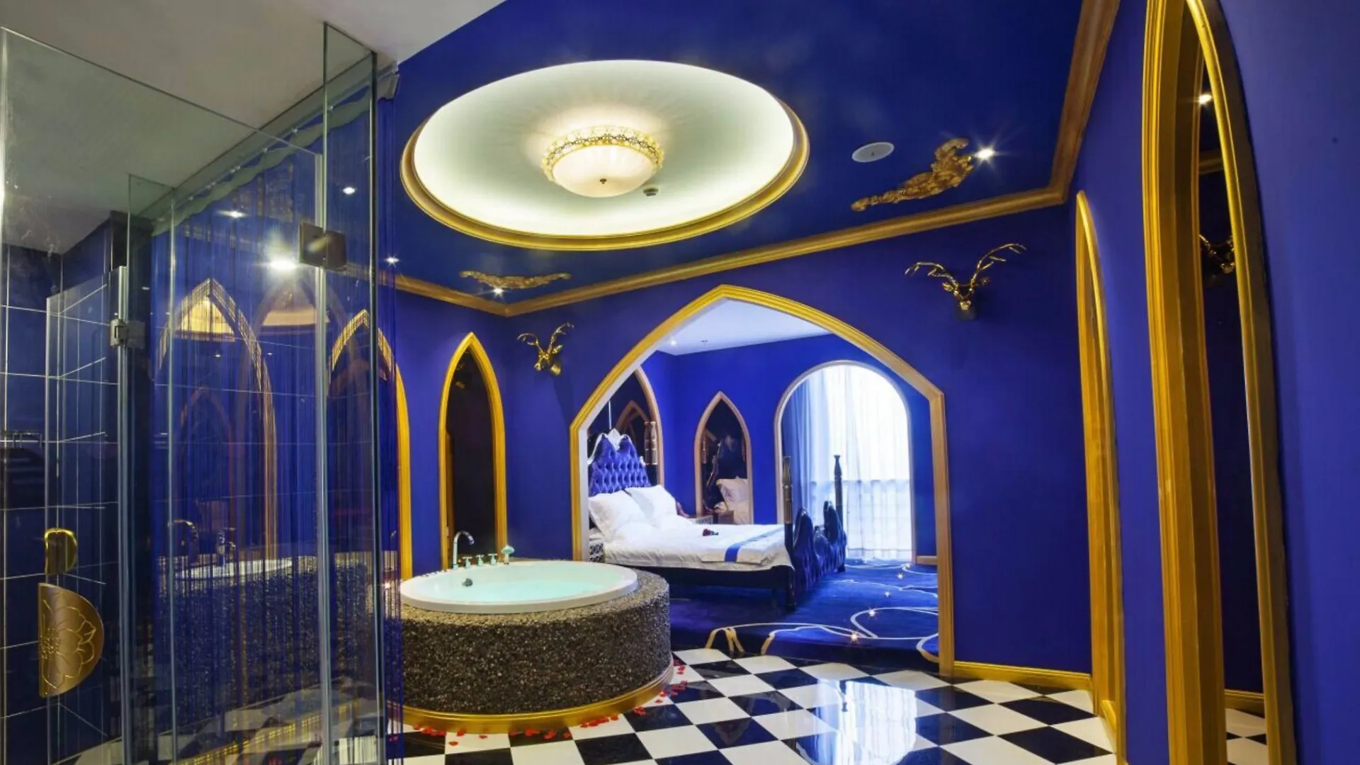 Suzhou Huazhiyu Lover Theme Hotel